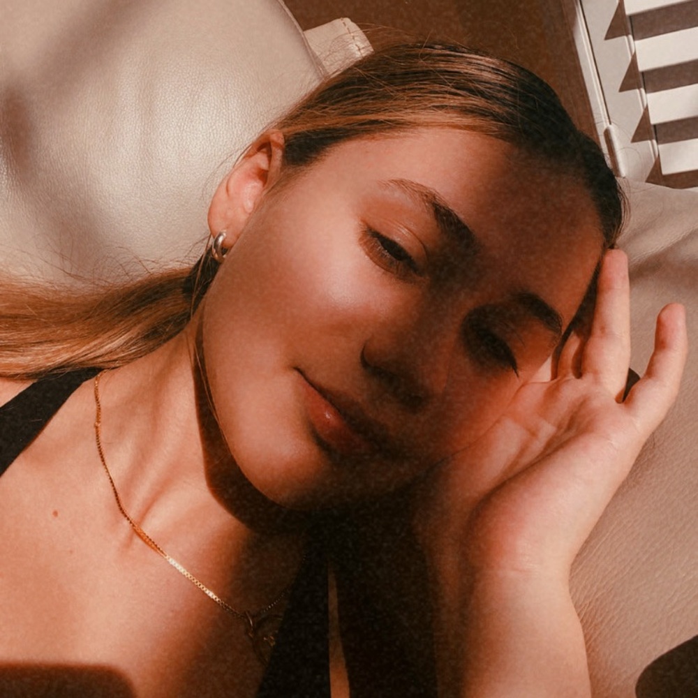 Meet your Posher, Alexandra